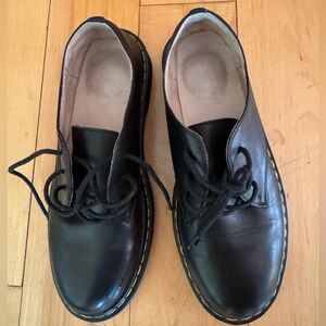 Black Leather Lace-Up Shoes Handmade Dr. Martens-Style